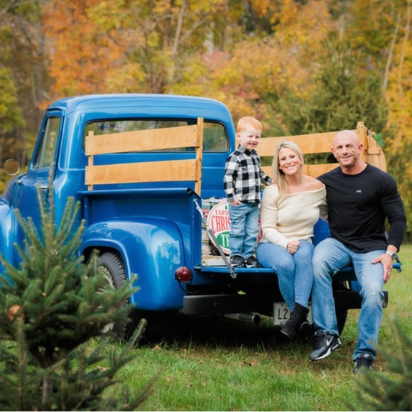 Meet your Posher, Jamie ✨ - Picture 9 of 10